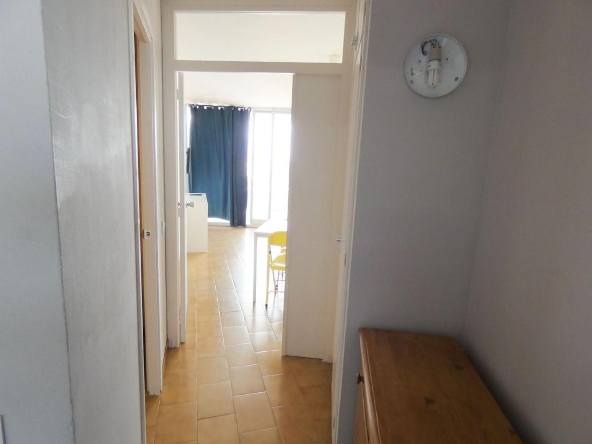 Bora 5-C Apartment Росес Екстериор снимка